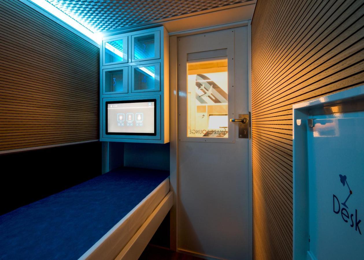 Resting Pods - Zzzleepandgo Wien Airport Schwechat Εξωτερικό φωτογραφία